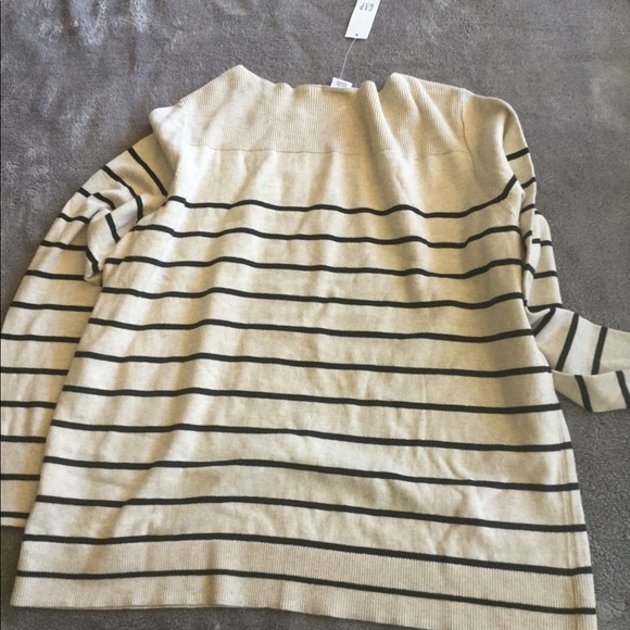 GAP light Sweater - Picture 3 of 5